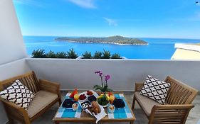 Lacroma Apartment